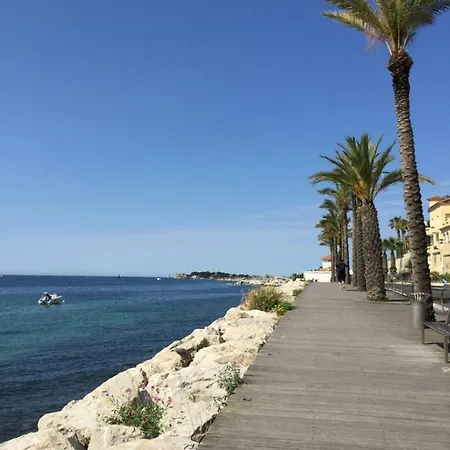 Studio De Prestige Dans Face A La Mer Bandol